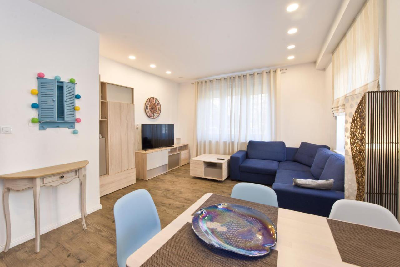 Ferienwohnung Kawalerka Refektarska Krr Danzig Exterior foto